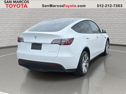 Used 2023 Tesla Model Y Long Range image 5