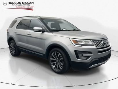 Used 2017 Ford Explorer Platinum