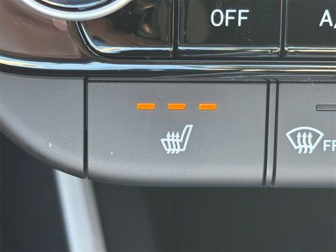 New 2026 Hyundai Elantra Limited image 30