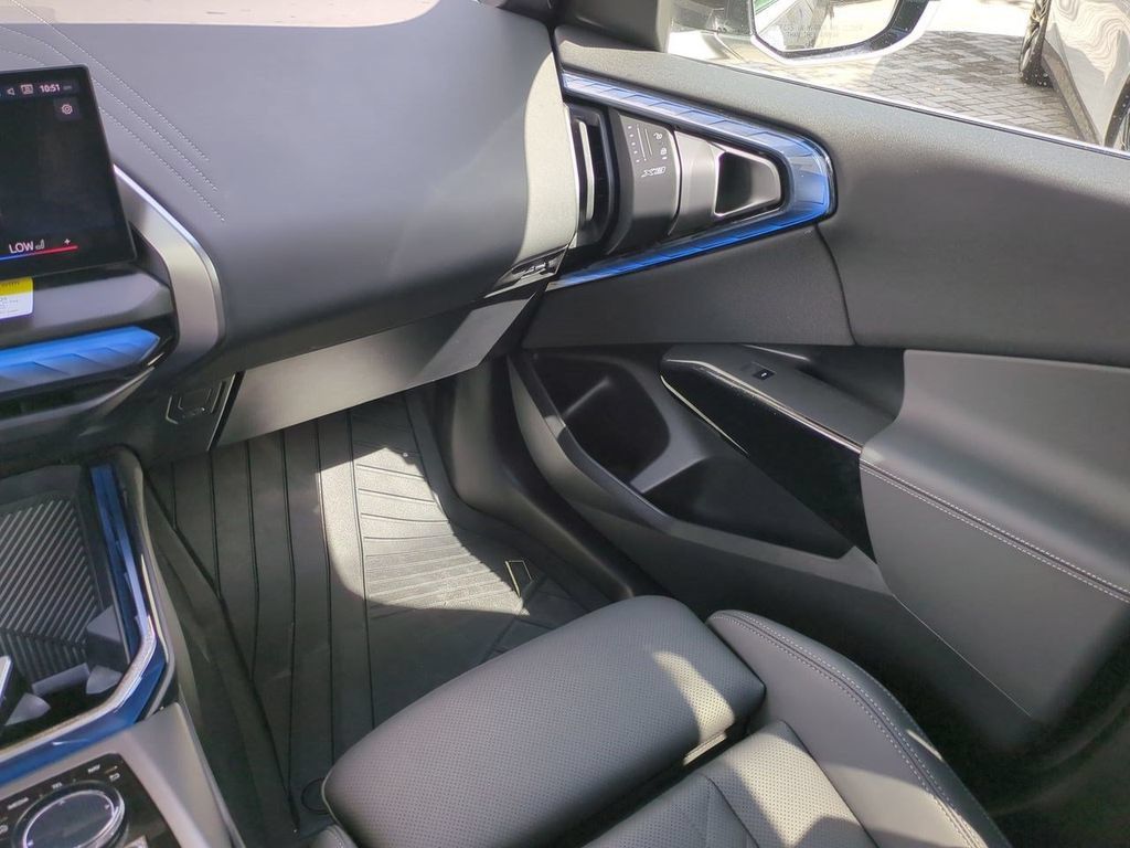 New 2026 BMW X3 xDrive30i AWD/4WD image 17