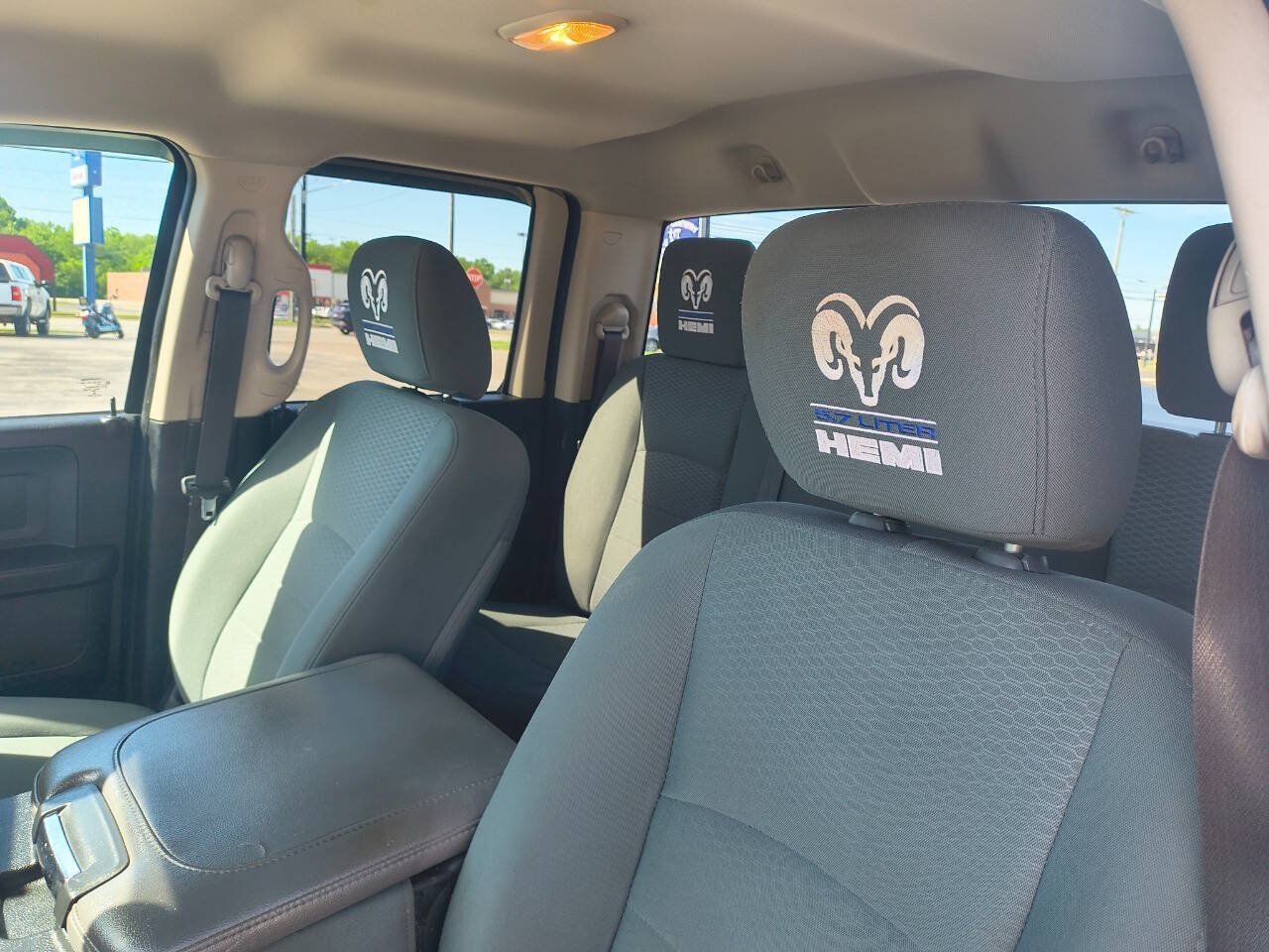 Used 2015 RAM 1500 Express AWD/4WD image 17