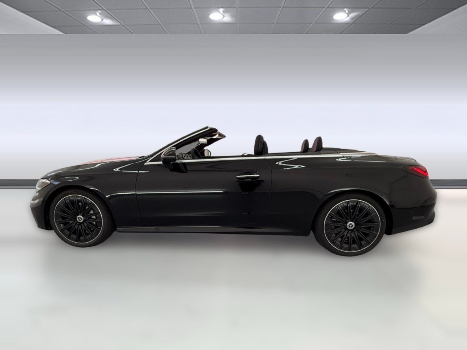 New 2027 Mercedes-Benz CLE 450 4MATIC Cabriolet image 2