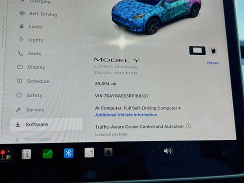Used 2024 Tesla Model Y Long Range AWD/4WD image 11