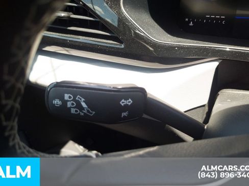 Used 2024 Volkswagen Taos S FWD image 32
