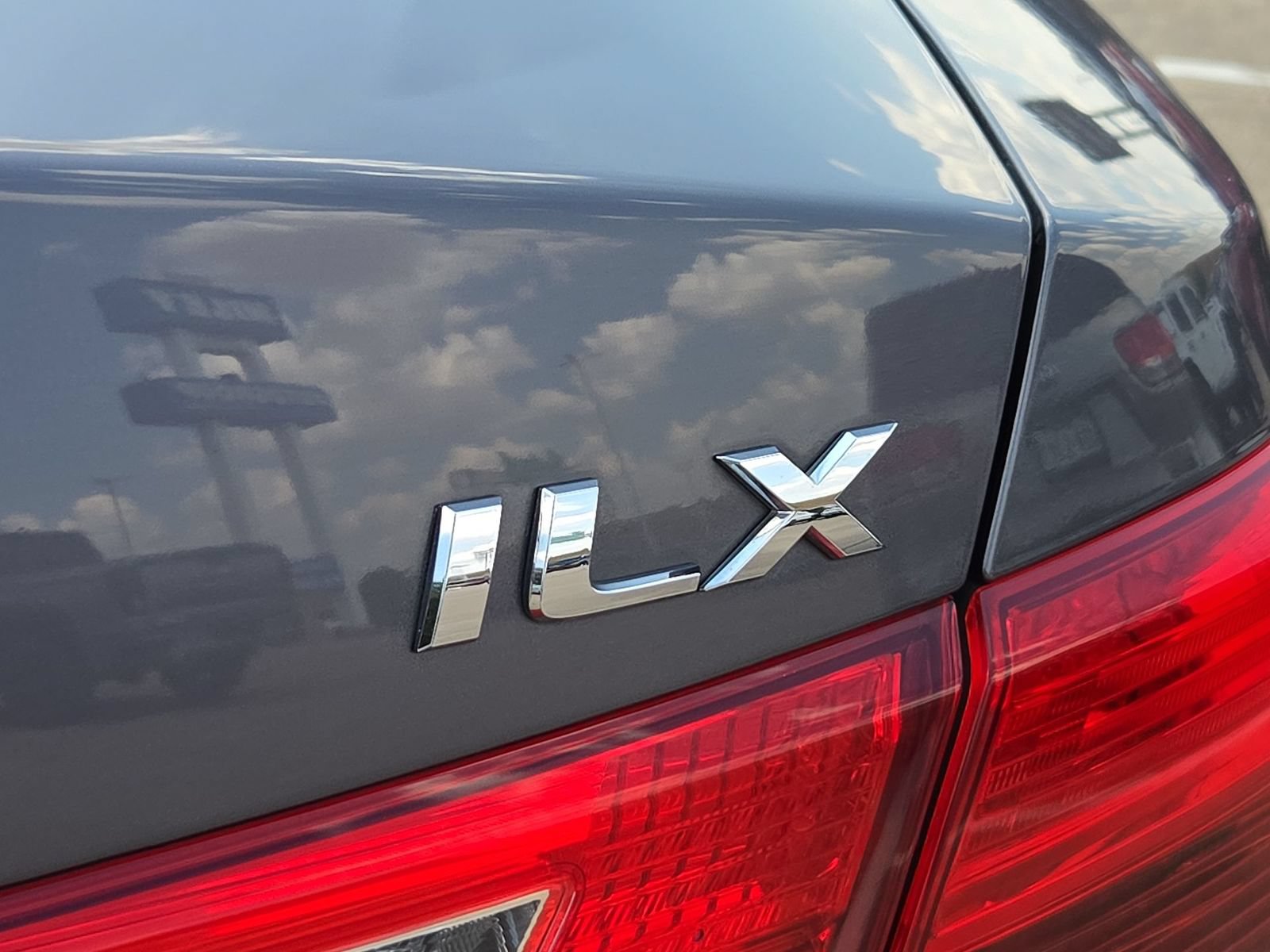 Used 2015 Acura ILX FWD image 29
