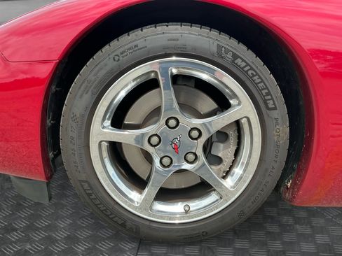 Used 2002 Chevrolet Corvette Convertible w/ Preferred Equipment Group2 RWD image 13