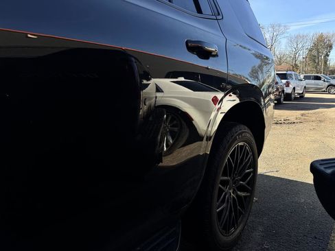 Used 2023 Chevrolet Tahoe RST image 5