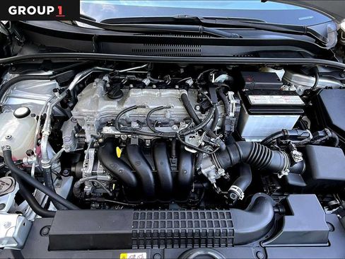 Used 2021 Toyota Corolla LE FWD image 29
