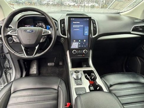 Used 2024 Ford Edge SEL image 18