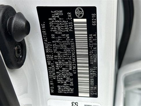 Used 2021 Toyota Camry XSE image 31