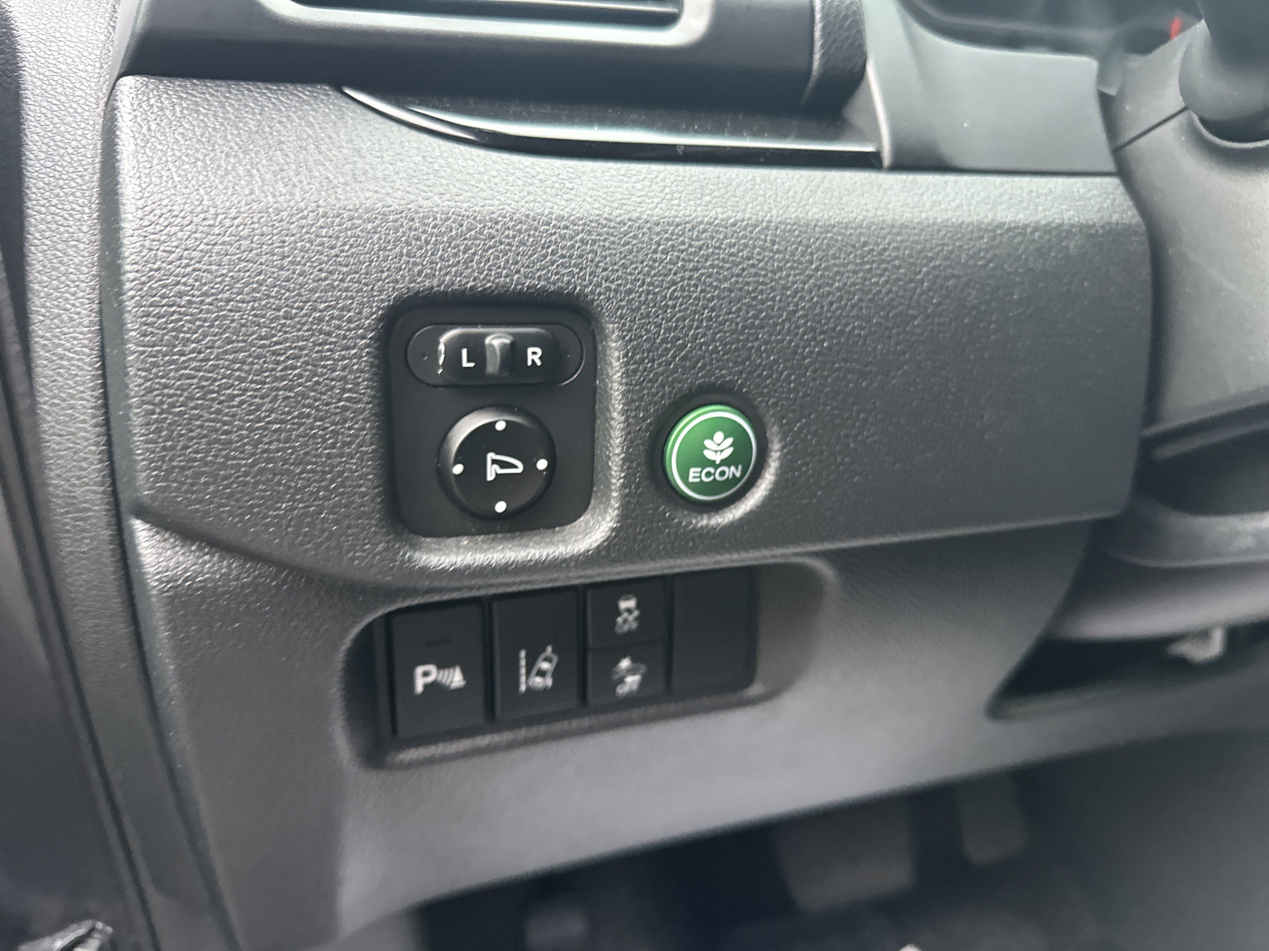 Used 2017 Honda Pilot Elite image 15