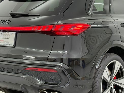 New 2025 Audi SQ5 Premium Plus image 13