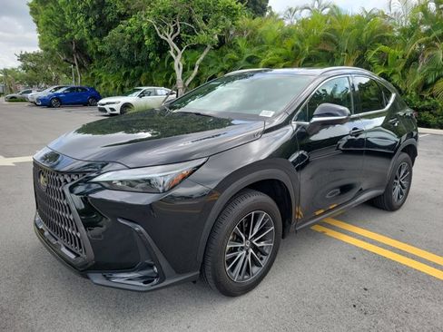 Certified 2024 Lexus NX 250 FWD w/ Towing Package (2000 Lbs) image 3