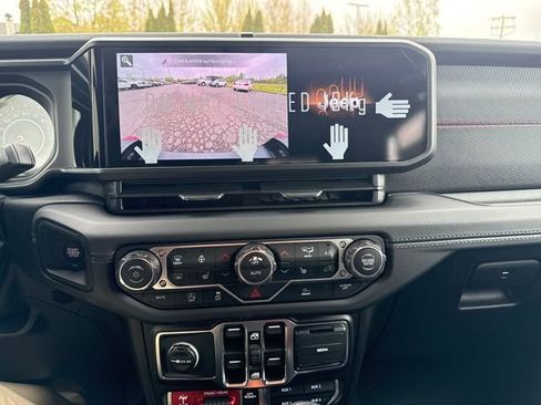 New 2026 Jeep Gladiator Rubicon AWD/4WD image 24