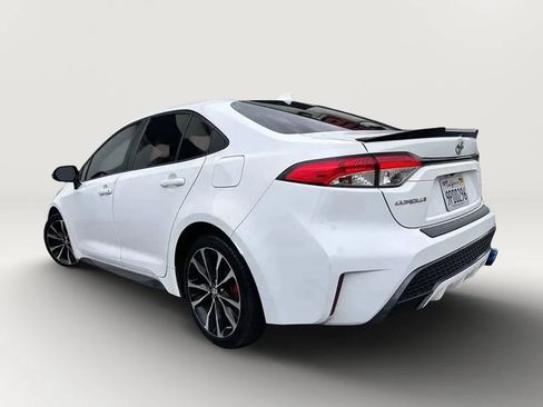 Used 2020 Toyota Corolla SE w/ Carpet Mat Package (TMS) FWD image 9