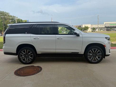 Used 2022 Cadillac Escalade Sport Platinum AWD/4WD image 5