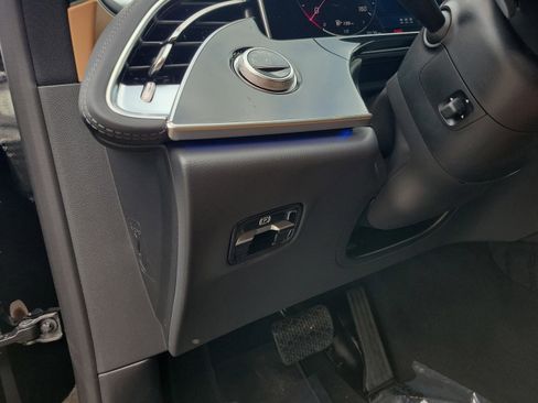 New 2026 Mercedes-Benz E 450 4MATIC Sedan image 11