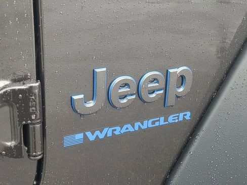 Used 2025 Jeep Wrangler Unlimited Sport S 4xe AWD/4WD image 13