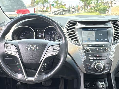 Used 2018 Hyundai Santa Fe FWD image 7