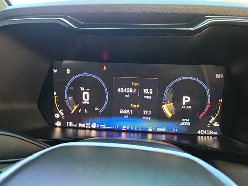 Used 2026 Chevrolet Colorado ZR2 w/ Technology Package AWD/4WD image 22