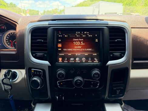 Used 2015 RAM 1500 Big Horn RWD image 31