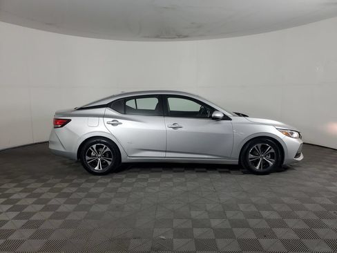 Used 2021 Nissan Sentra SV FWD image 2