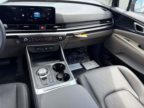 New 2026 Kia Carnival LXS image 10