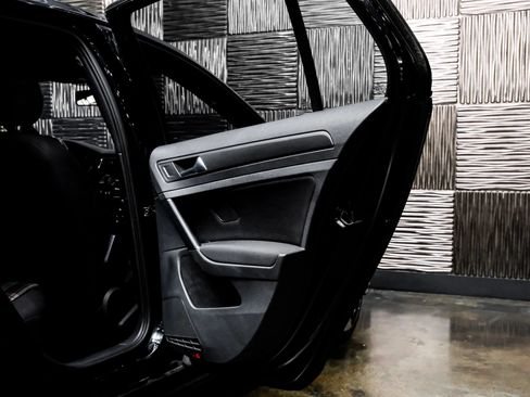 Used 2019 Volkswagen GTI Rabbit Edition FWD image 40