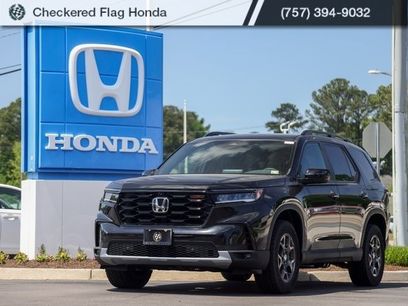 New 2025 Honda Pilot TrailSport