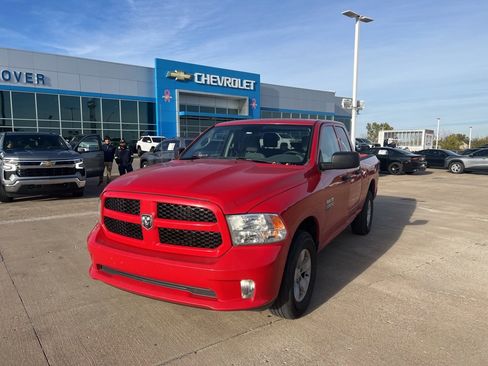 Used 2019 RAM 1500 Express image 1
