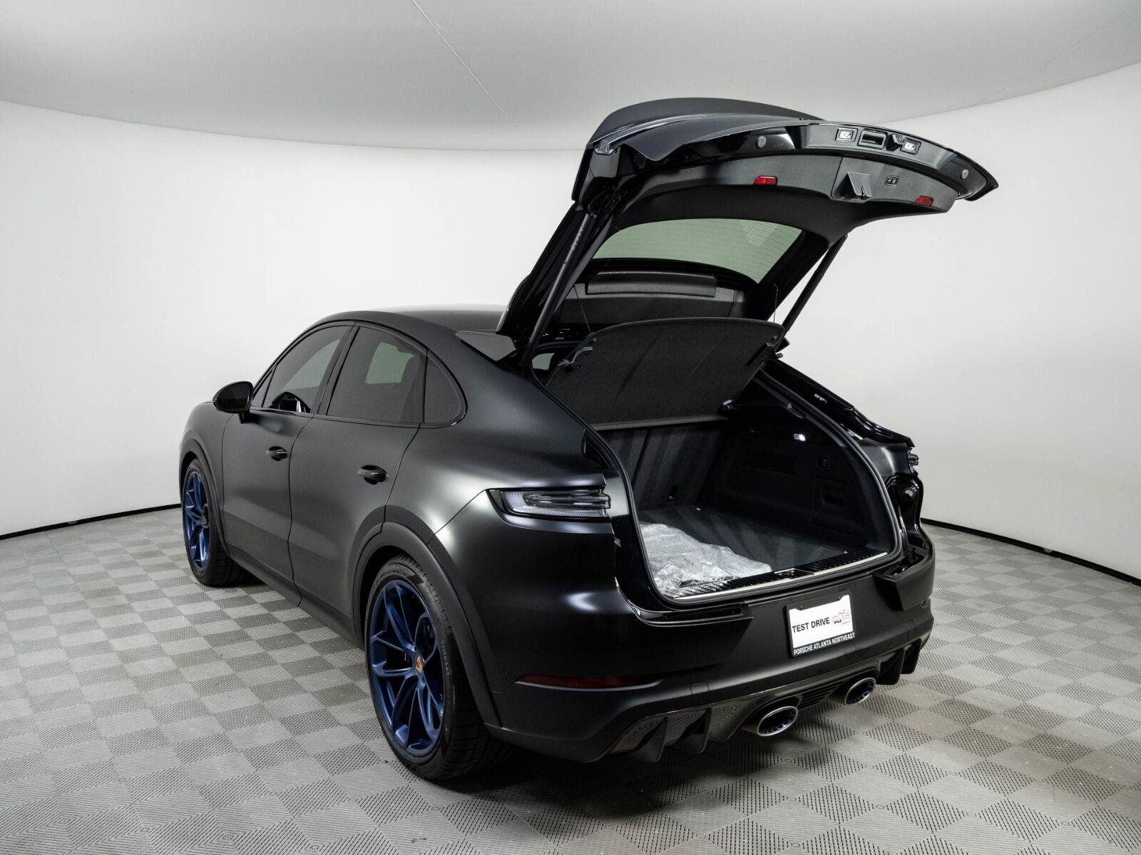 New 2026 Porsche Cayenne Turbo GT AWD/4WD image 33