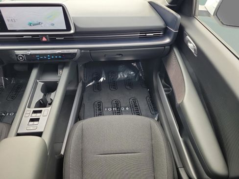 New 2025 Hyundai Ioniq 6 SE image 22