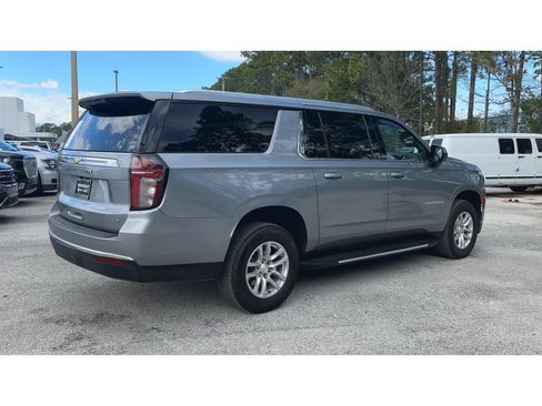 Certified 2024 Chevrolet Suburban LT image 8