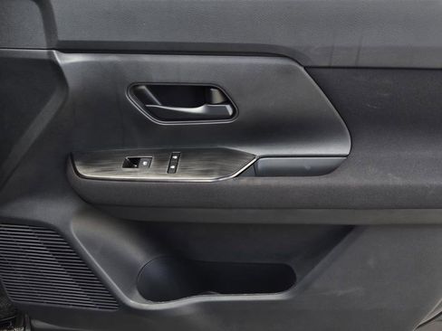 New 2026 Nissan Kicks S image 8