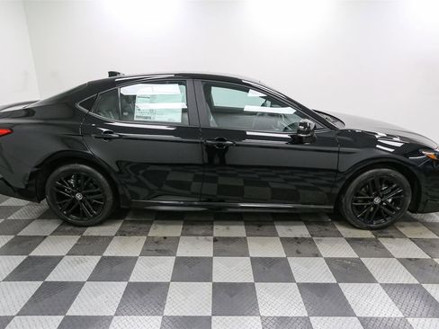 New 2026 Toyota Camry SE image 7