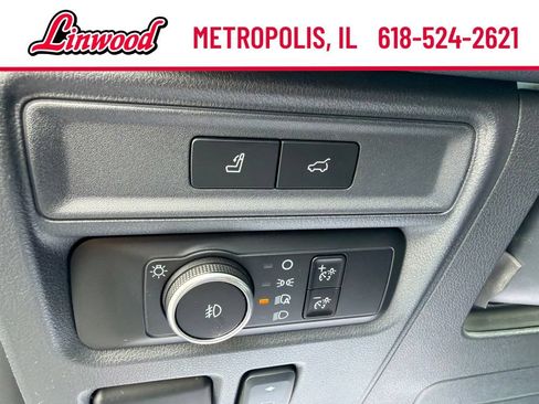 Used 2024 Ford Expedition Limited AWD/4WD image 21