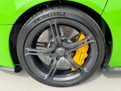 Used 2015 McLaren 650S Spider RWD image 18