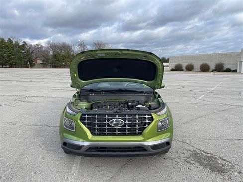 Used 2023 Hyundai Venue SEL w/ Cargo Package image 16