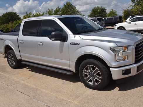 Used 2016 Ford F150 XLT w/ Equipment Group 302A Luxury RWD image 4