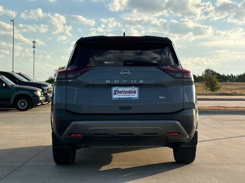 Used 2023 Nissan Rogue SL w/ SL Premium Package FWD image 6