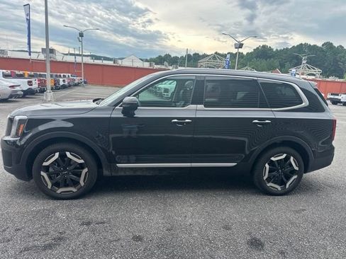 Used 2025 Kia Telluride S AWD/4WD image 8
