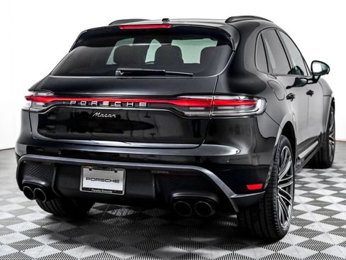 Certified 2025 Porsche Macan AWD/4WD image 10