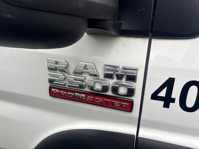 Used 2020 RAM ProMaster 2500 w/ Interior Convenience Group FWD image 5