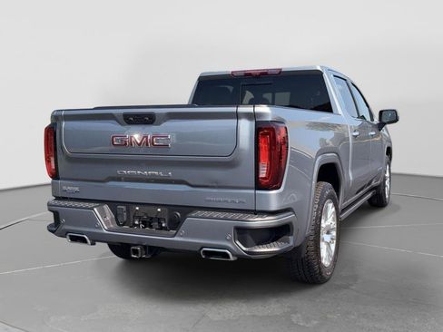 Used 2024 GMC Sierra 1500 Denali w/ Technology Package AWD/4WD image 4
