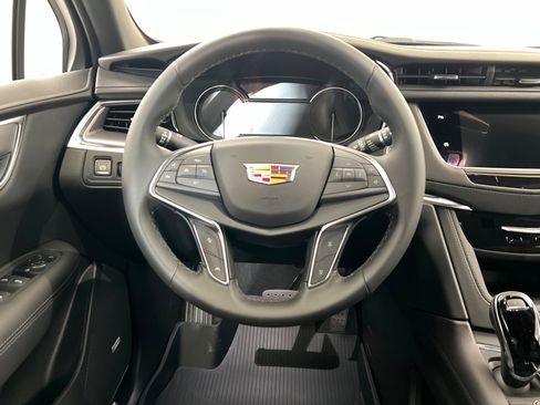 New 2026 Cadillac XT5 Luxury w/ LPO, Floor Liner Package image 13