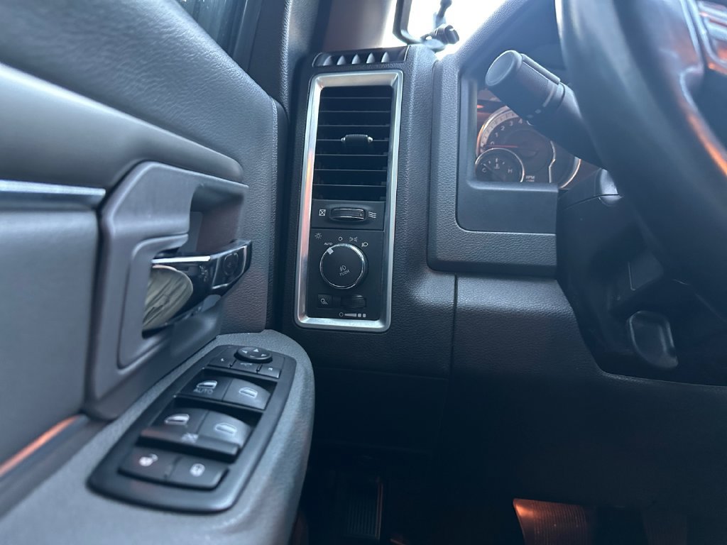 Used 2019 RAM 1500 Big Horn AWD/4WD image 16
