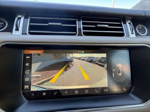 Used 2017 Land Rover Range Rover Supercharged image 35