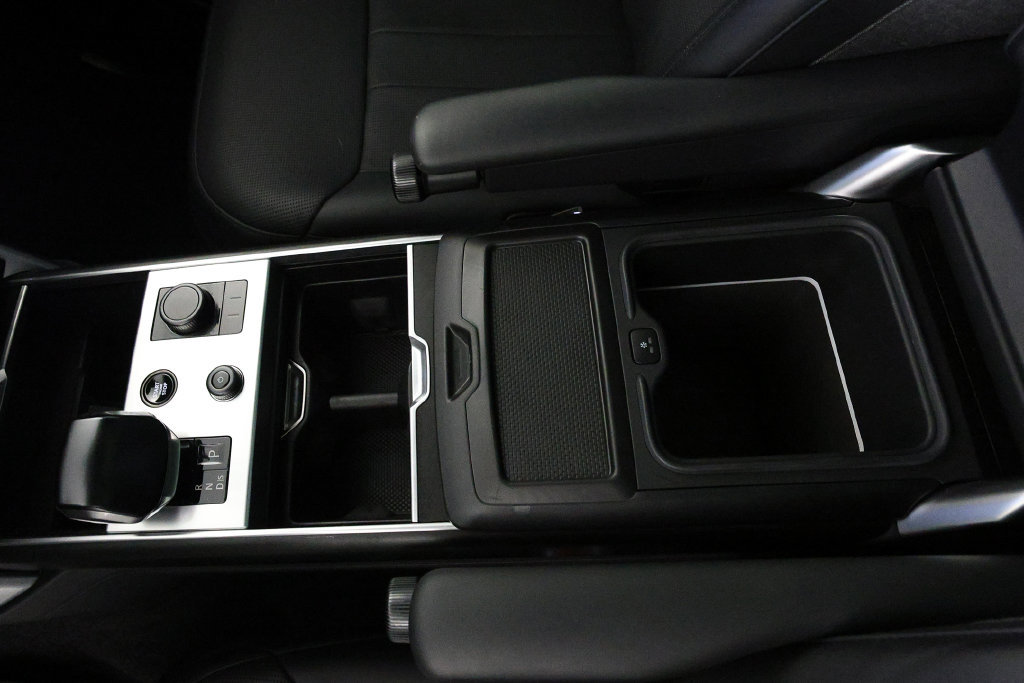 Used 2023 Land Rover Range Rover SV AWD/4WD image 43