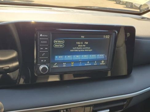 Used 2025 Nissan Kicks S image 17