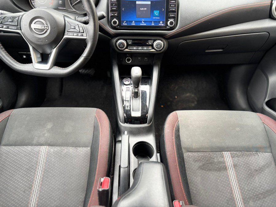 Used 2024 Nissan Versa SR FWD image 12